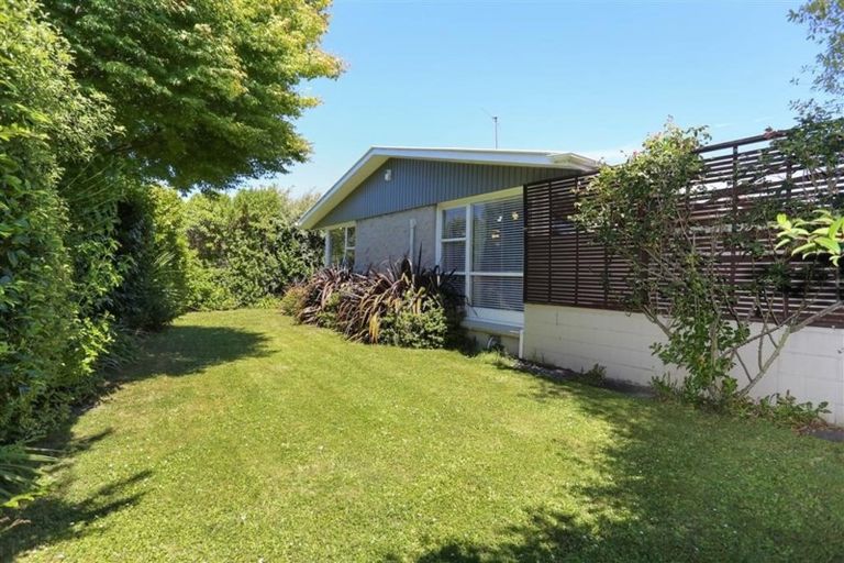 Photo of property in 2a Lothian Street, Ilam, Christchurch, 8041