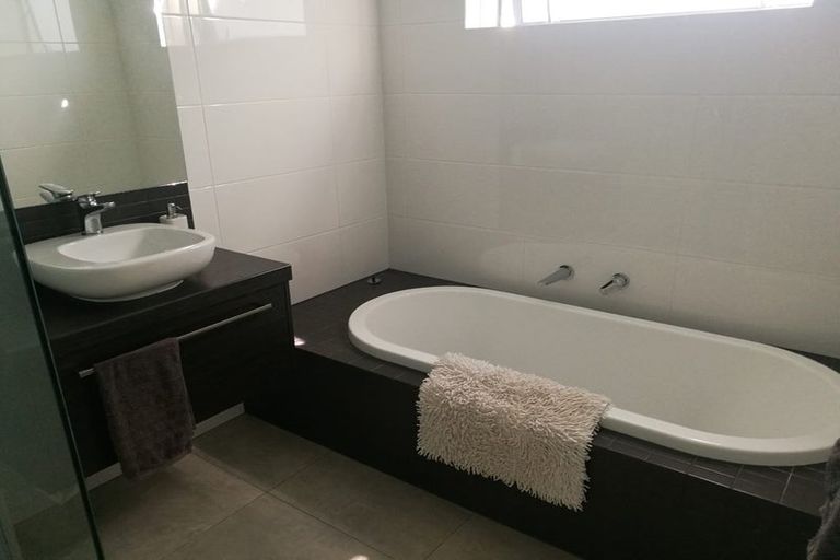 Photo of property in 1f Herbert Street, Hauraki, Auckland, 0622