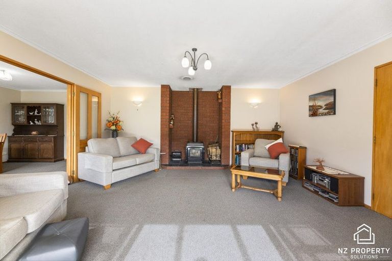 Photo of property in 55 Holyhead Street, Outram, 9019