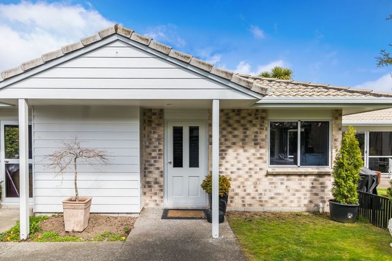 Photo of property in 2/24 Robinson Terrace, Rangatira Park, Taupo, 3330