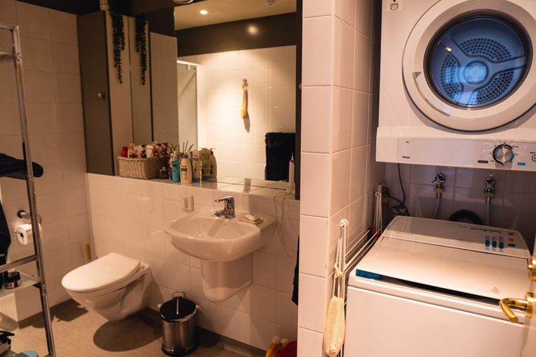 Photo of property in Kelvin House, 5f/16 The Terrace, Wellington Central, Wellington, 6011