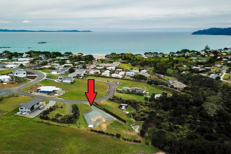 Photo of property in 13 Lori Lane, Coopers Beach, 0420