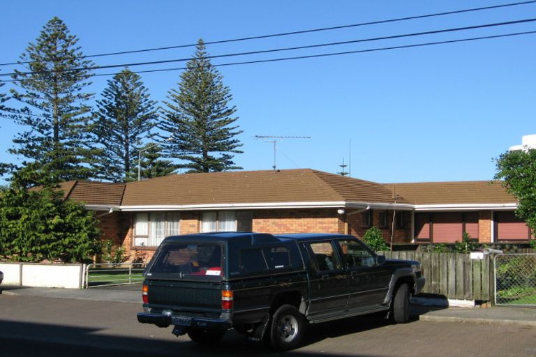 Photo of property in 2 Riverside Road, Orewa, 0931