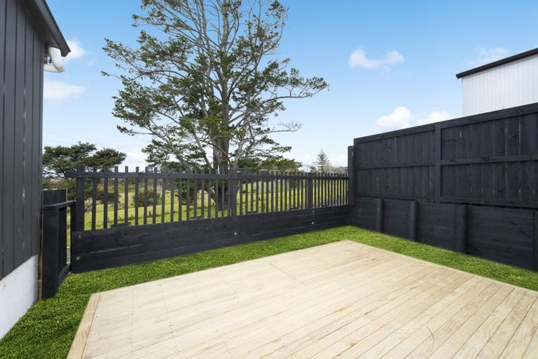 Photo of property in 35 Puhikawa Street, Massey, 0614