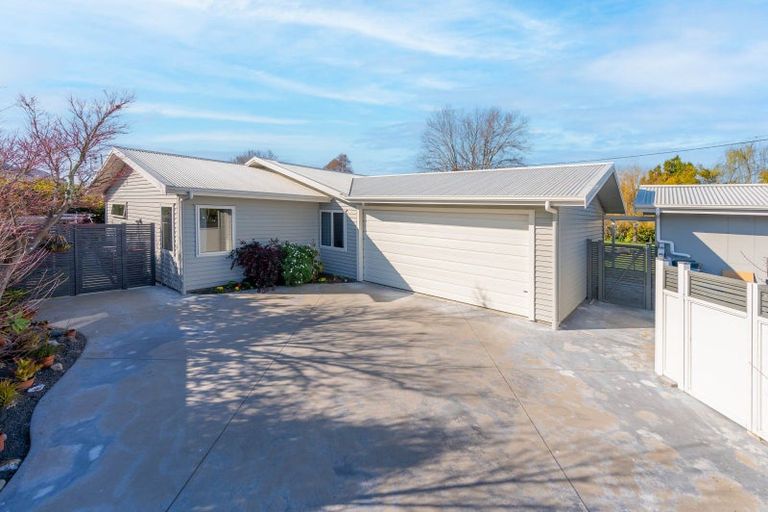 Photo of property in 1 Willow Drive, Taradale, Napier, 4112