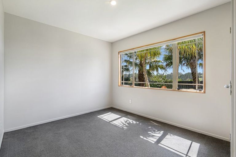 Photo of property in 44a Kestrel Heights, Arkles Bay, Whangaparaoa, 0932