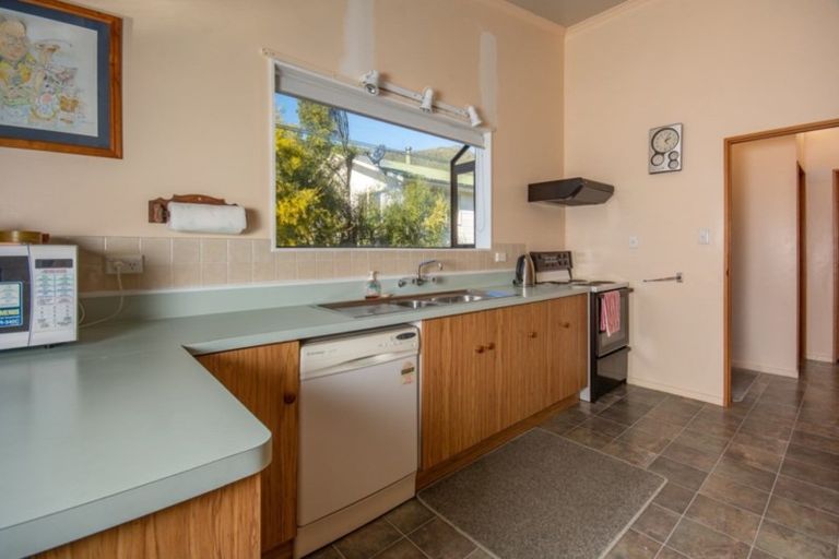 Photo of property in 239b Waikawa Road, Waikawa, Picton, 7220