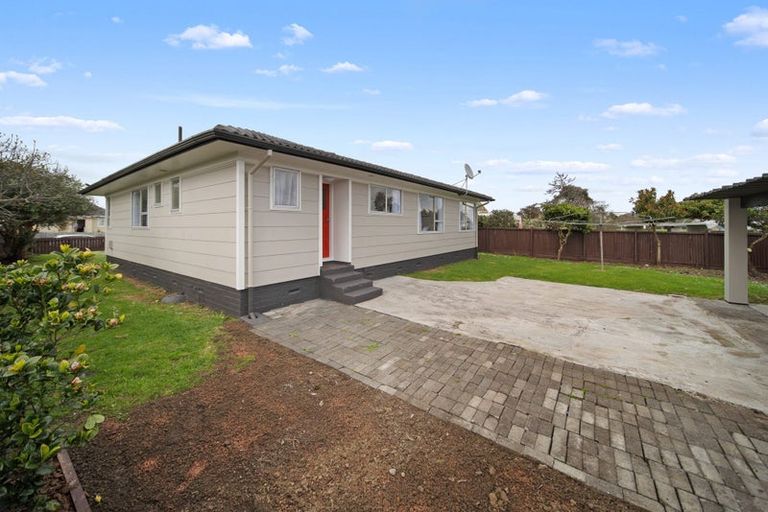 Photo of property in 46 Cottingham Crescent, Mangere East, Auckland, 2024