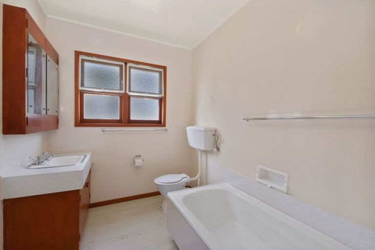 Photo of property in 47 Rainbow Drive, Rainbow Point, Taupo, 3330