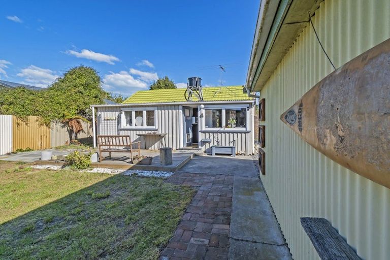 Photo of property in 20 Broadway Avenue, Waikuku Beach, 7473