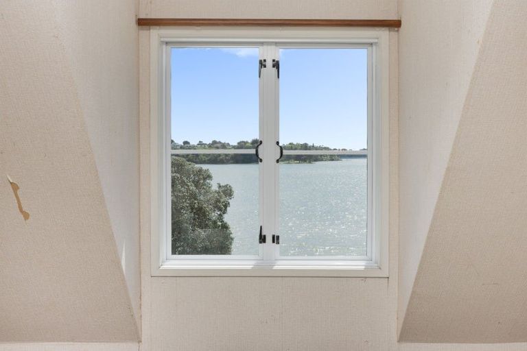 Photo of property in 37 Forrester Drive, Welcome Bay, Tauranga, 3112