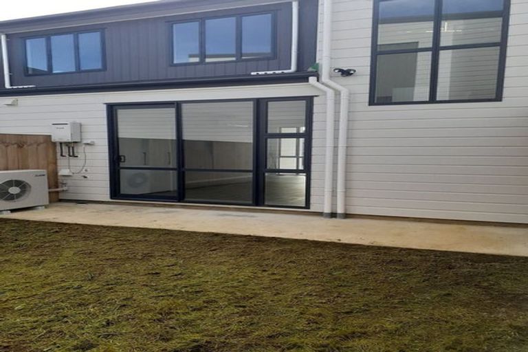 Photo of property in 16 Karoro Road, Flat Bush, Auckland, 2019