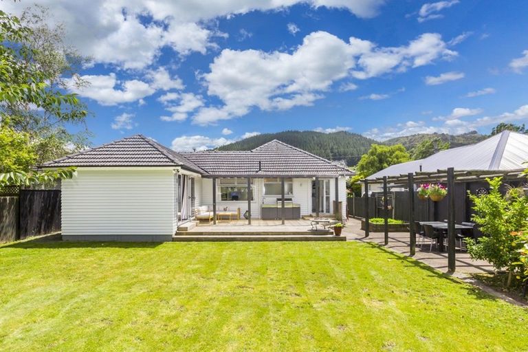 Photo of property in 31 Mcleod Street, Elderslea, Upper Hutt, 5018