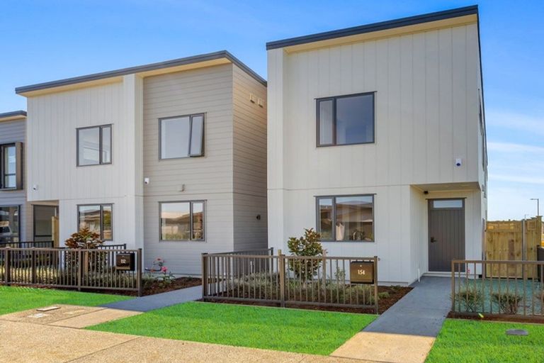 Photo of property in 7 Noel Hayden Street, Takanini, 2112