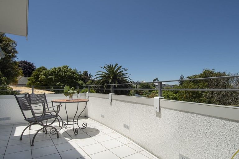 Photo of property in 114 Harbour View Road, Omokoroa, 3114