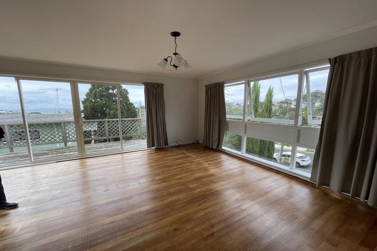 Photo of property in 71 Matipo Road, Mairangi Bay, Auckland, 0630