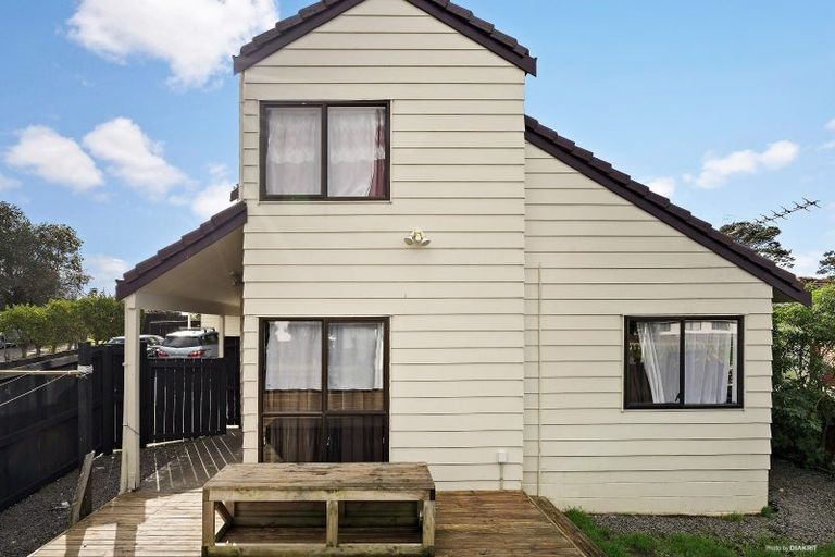 Photo of property in 1/8 Armada Drive, Ranui, Auckland, 0612