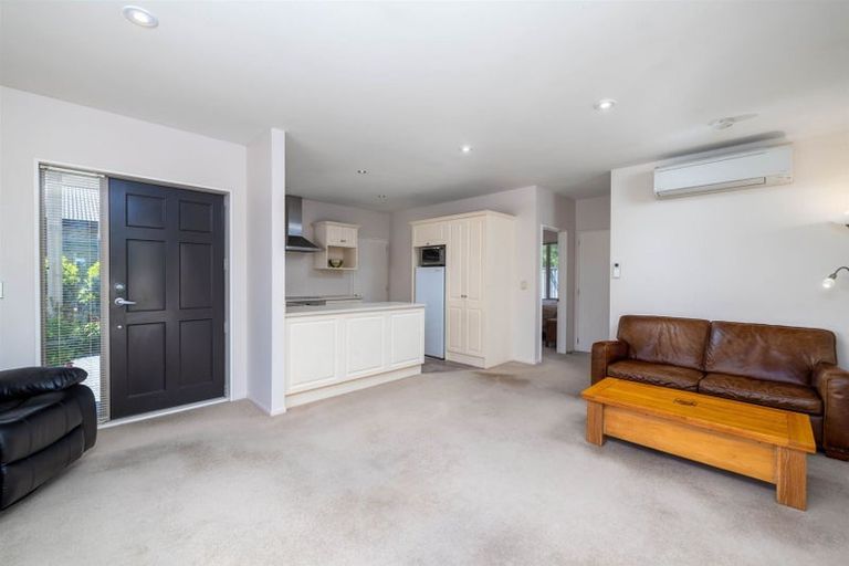 Photo of property in 22 Streamside Court, Woolston, Christchurch, 8062