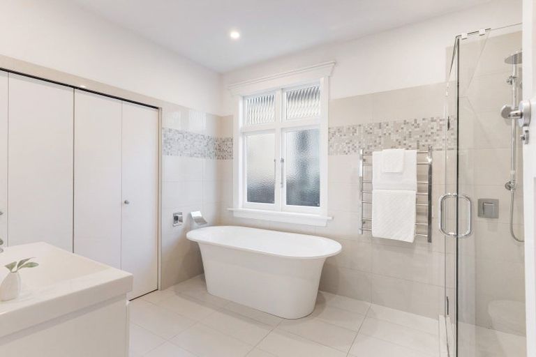 Photo of property in 19 Burnley Terrace, Mount Eden, Auckland, 1024