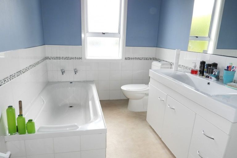 Photo of property in 23 College Street, Oamaru North, Oamaru, 9400