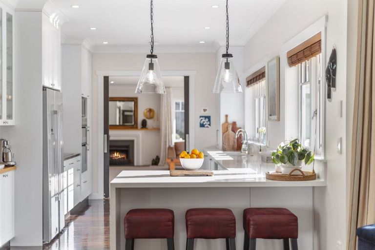 Photo of property in 24 Walter Road, Lowry Bay, Lower Hutt, 5013