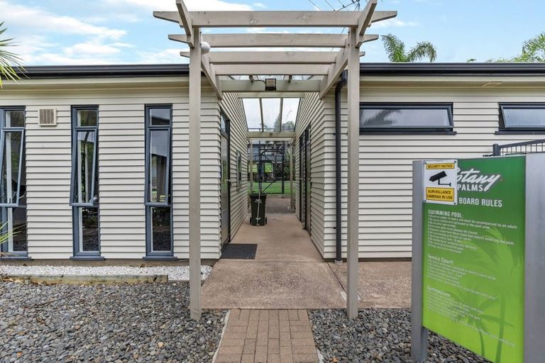 Photo of property in 41/2 Armoy Drive, East Tamaki, Auckland, 2016