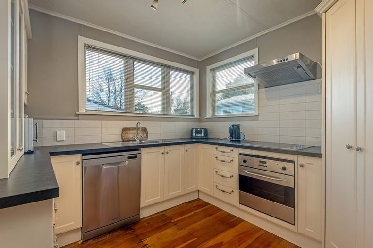 Photo of property in 3 Ilford Place, Awapuni, Palmerston North, 4412