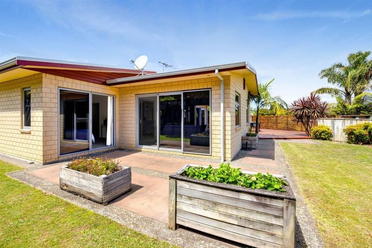 Photo of property in 15c Anderson Way, Highlands Park, New Plymouth, 4312