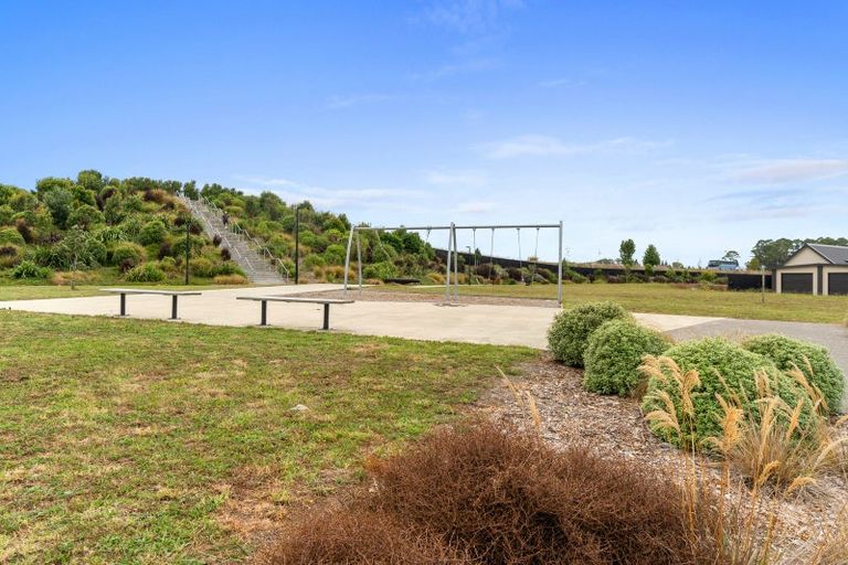 Photo of property in 66 Overton Street, Rototuna North, 3210