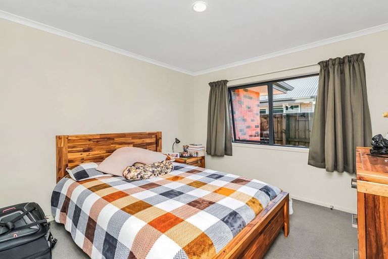 Photo of property in 66 Shillingford Boulevard, Rolleston, 7615