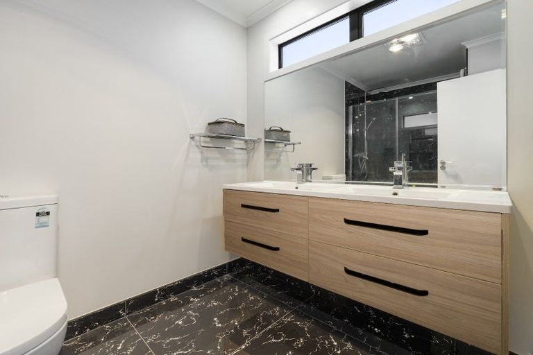 Photo of property in 45 Awataha Crescent, Pyes Pa, Tauranga, 3110