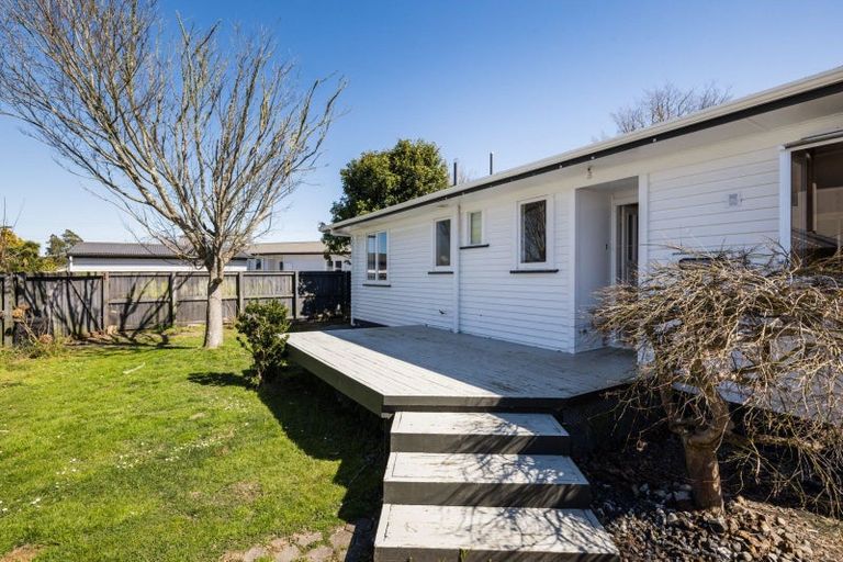 Photo of property in 60 Southsea Crescent, Silverdale, Hamilton, 3216