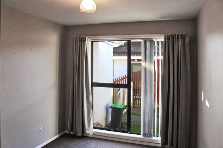 Photo of property in 1/220 Waimairi Road, Ilam, Christchurch, 8041