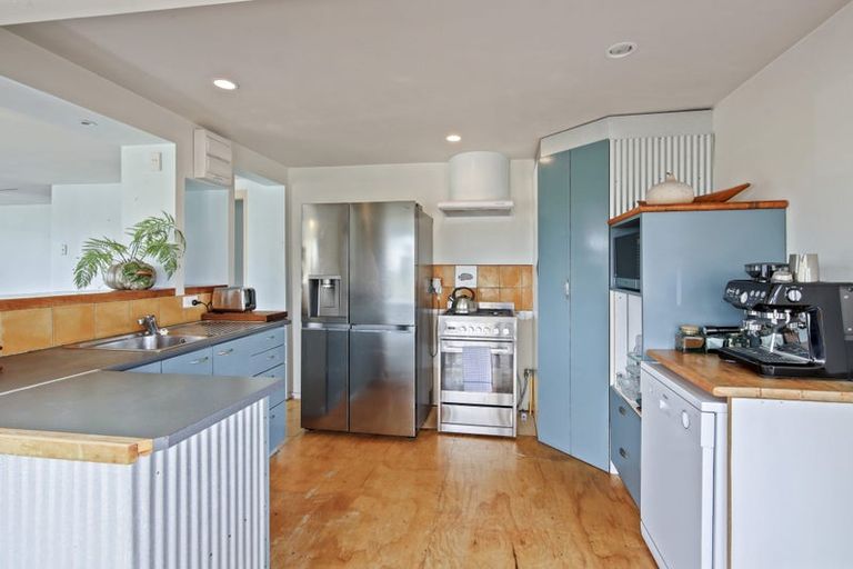 Photo of property in 30 Holton Road, Amberley, 7481