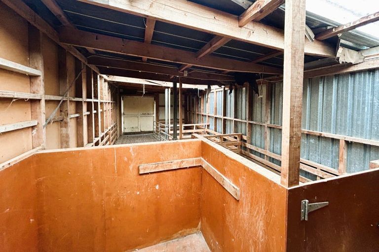 Photo of property in 164 Hendersons Line, Kelvin Grove, Palmerston North, 4470