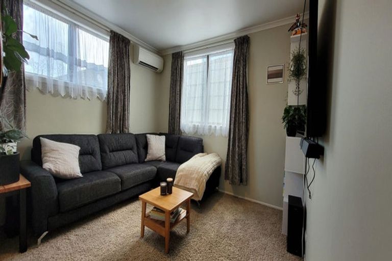 Photo of property in 45a Barnhill Crescent, Pahurehure, Papakura, 2113