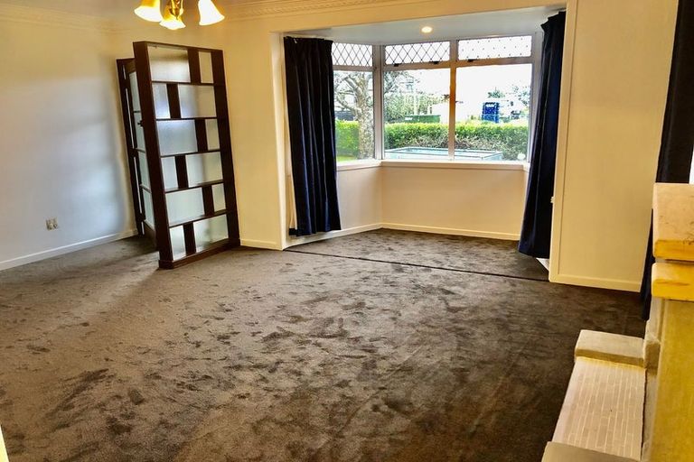 Photo of property in 101 Flanshaw Road, Te Atatu South, Auckland, 0610