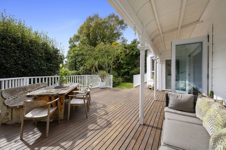 Photo of property in 160a Frankley Road, Frankleigh Park, New Plymouth, 4310