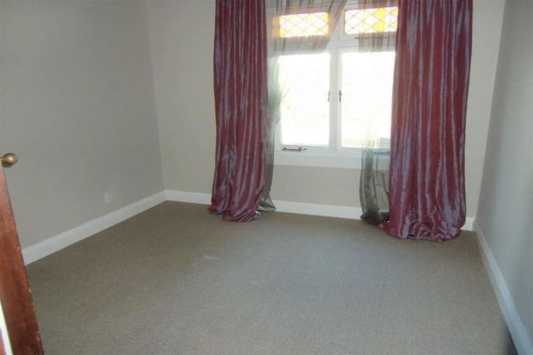 Photo of property in 2 Rawhiti Street, Vogeltown, New Plymouth, 4310