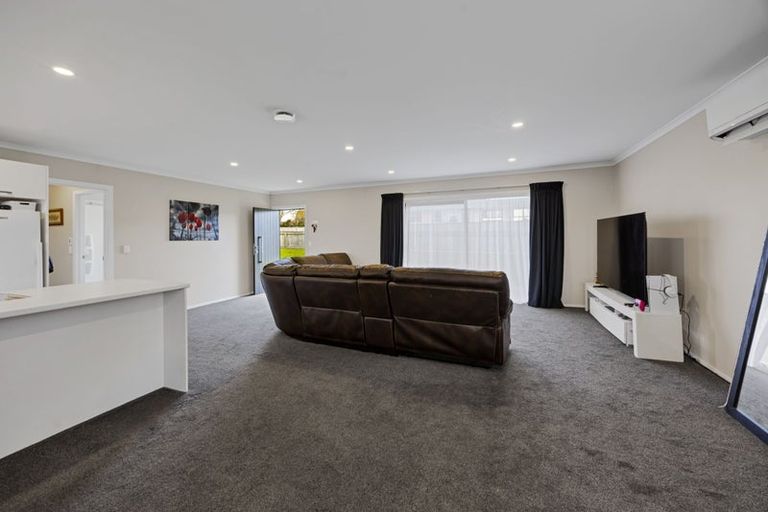 Photo of property in 48b Celia Street, Stratford, 4332