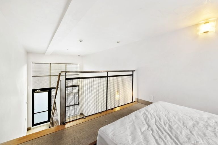 Photo of property in Urbane Apartments, 57/29 Webb Street, Mount Cook, Wellington, 6011