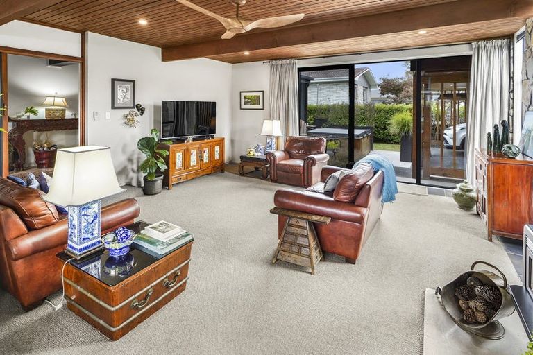 Photo of property in 21 Samuel Place, Queenwood, Hamilton, 3210