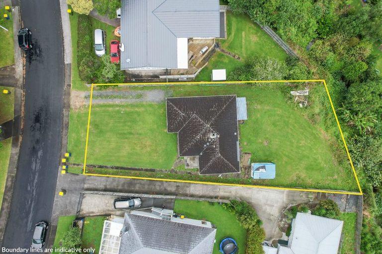 Photo of property in 24 Gill Avenue, Te Atatu Peninsula, Auckland, 0610