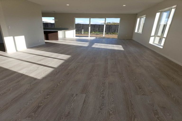 Photo of property in 48 Fruitlands Road, Kumeu, 0810