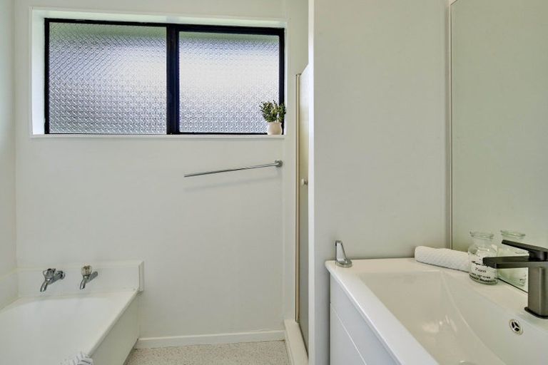 Photo of property in 27 Invercargill Drive, Kelson, Lower Hutt, 5010