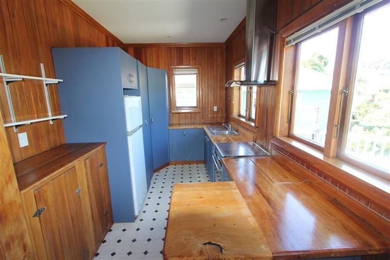 Photo of property in 31 Chilka Street, Berhampore, Wellington, 6023