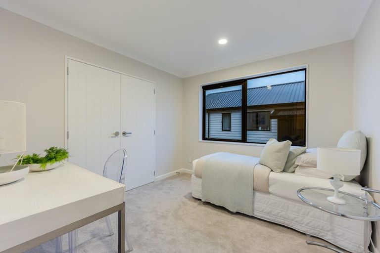 Photo of property in 21 Tawatawa Street, Long Bay, Auckland, 0630