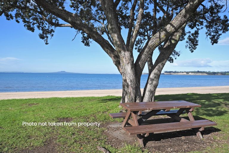 Photo of property in 43a Mckenzie Avenue, Arkles Bay, Whangaparaoa, 0932