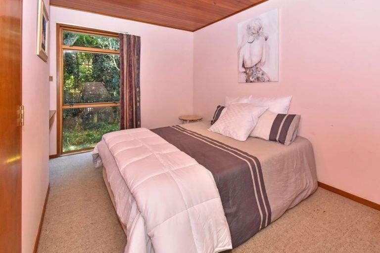 Photo of property in 30 Scenic Drive, Hillpark, Auckland, 2102