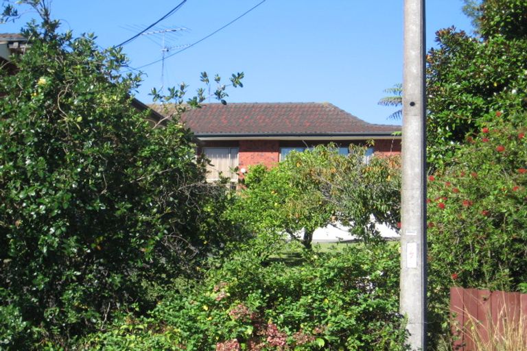 Photo of property in 2/723 Beach Road, Browns Bay, Auckland, 0630